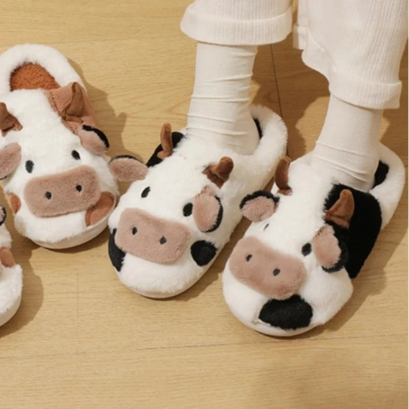 Walter's Cozy Farm™ Cow Slippers