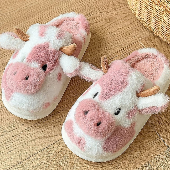 Walter's Cozy Farm™ Cow Slippers