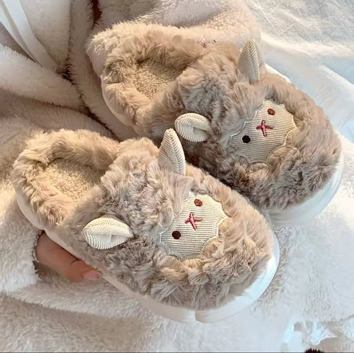 Walter's Cozy Farm™ Lamb Slippers