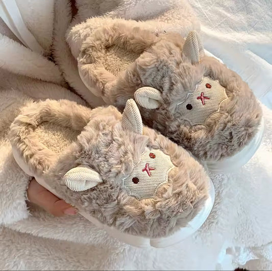 Walter's Cozy Farm™ Lamb Slippers